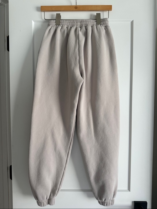 White Fox Offstage Sweatpants Moon Size XS - Picture 6 of 8